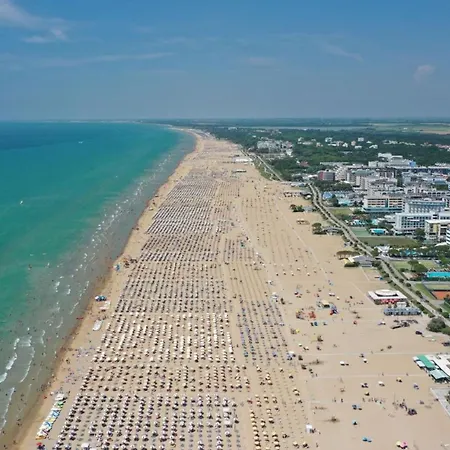 Sunny And Bright Beautiful * Bibione