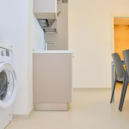 Apartment Sunny And Bright Beautiful *