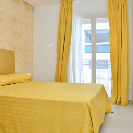 Sunny And Bright Beautiful Apartman Bibione